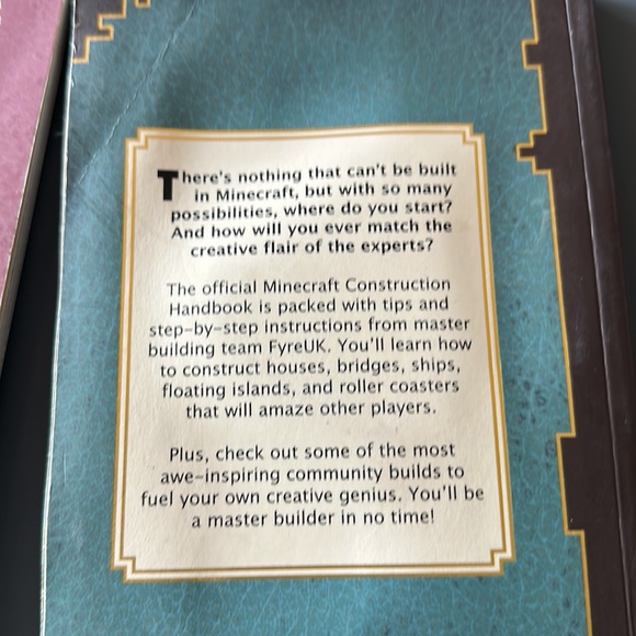 Microsoft Minecraft 3 book bundle set “Build it, combat tips, essential info.” - Picture 8 of 9